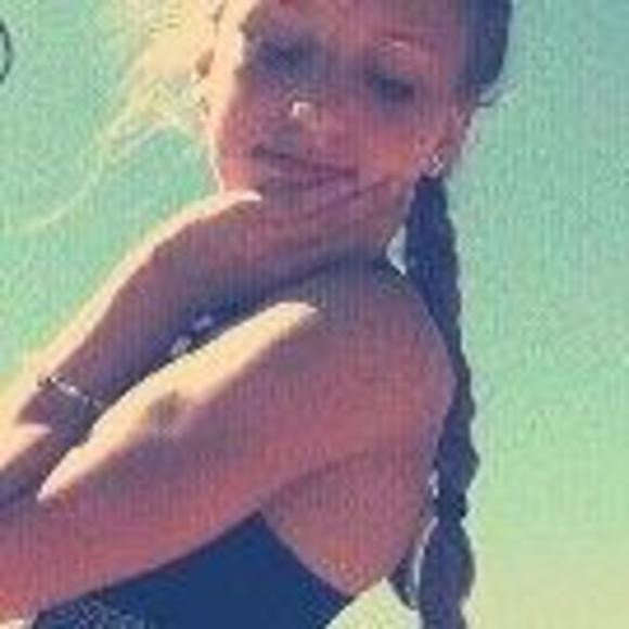 Meet your Posher, Arrianna - Picture 1 of 1